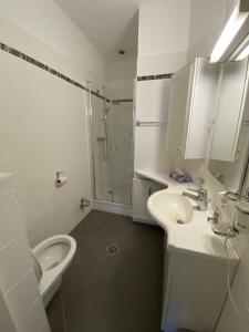 Koupelna v ubytování SEEBLICKAPARTMENT BUSINESS Im Zentrum
