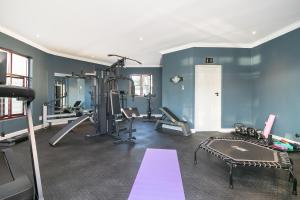 Fitness centrum a/nebo fitness zařízení v ubytování St. James of Knysna