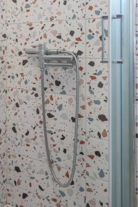 Bilik mandi di Crabstone Brand New Complex with Pool