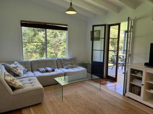 Χώρος καθιστικού στο North Bank Cottage