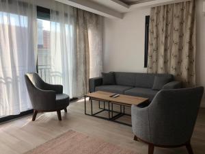 Posezení v ubytování Tivat Terrace Suites