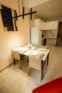 Afbeelding uit fotogalerij van Luxury 1-Bedroom Apartment in Kigali