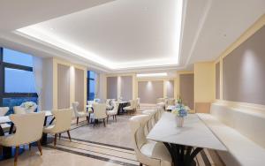 Posezení v ubytování Vienna Hotel Chengdu Tianfu Airport Wanhui Center