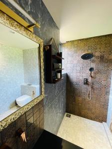 Koupelna v ubytování Bohemian Nest