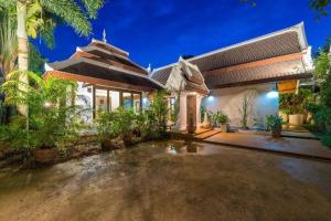 Κήπος έξω από το Villa Bang Kao 3br - Private Pool & Walk To Beach