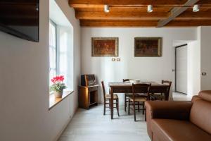 Χώρος καθιστικού στο Varenna Apartments by Wonderful Italy