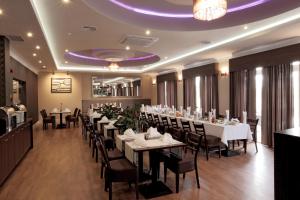 Restoranas ar kita vieta pavalgyti apgyvendinimo įstaigoje Hotel Silver