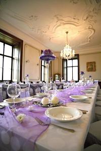 Restaurace v ubytování Zámek Napajedla + 37 fotografií