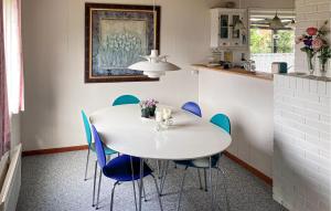 Fotografie z fotogalerie ubytování 4 Bedroom Lovely Home In Væggerløse v destinaci Bøtø By