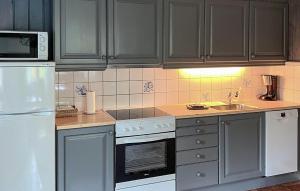 Η κουζίνα ή μικρή κουζίνα στο Nice Apartment In Hemsedal With Sauna