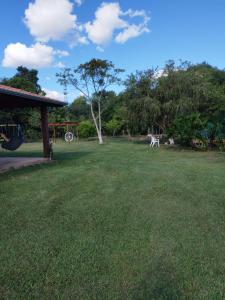 Κήπος έξω από το Recanto das Estrelas Camping e Pousada