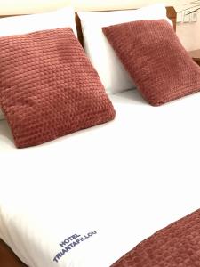 Postel nebo postele na pokoji v ubytování Hotel Triantafyllou