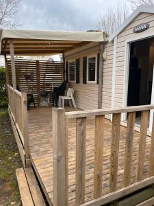 Balkón nebo terasa v ubytování Charmant Mobil home 6 places