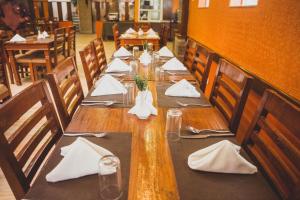 Restoran atau tempat lain untuk makan di Mount View Pokhara