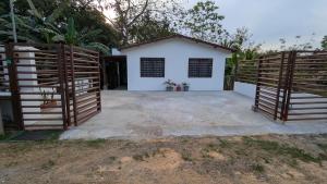 Gallery image of Blue Whale in Pedasí Town +8 photos