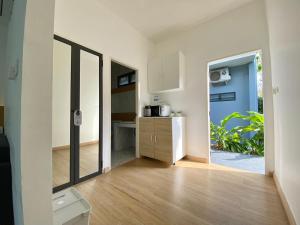 A cozinha ou kitchenette de Xen Pool Access
