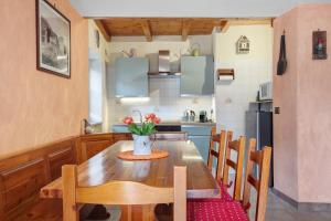 Kuchyň nebo kuchyňský kout v ubytování Petite Maison Tillier