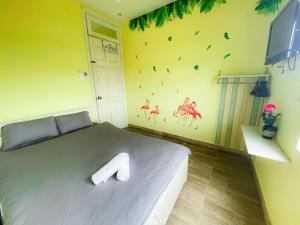 Postel nebo postele na pokoji v ubytování Dalat Backpacker's Alley Hostel