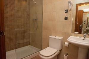 Koupelna v ubytování Hotel Izelai