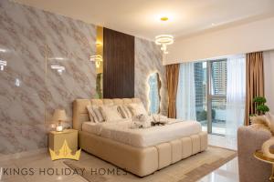 Central Park towers Difc Royal suite kings