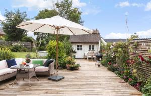 A garden outside Awesome Home In Roskilde With Wifi