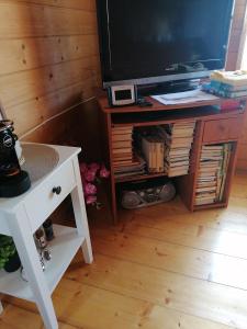 TV a/nebo společenská místnost v ubytování Sillavahi maja