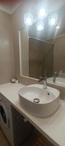 Ein Badezimmer in der Unterkunft Apartment with ocean view in Costa Adeje