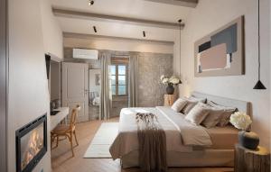 Μια τηλεόραση ή/και κέντρο ψυχαγωγίας στο Pet Friendly Home In Motovun With Sauna
