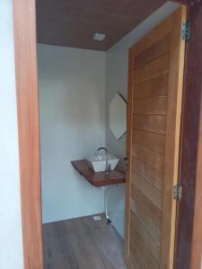 Φωτογραφία από το άλμπουμ του Chácara Quântica bungalow na floresta σε Σανταρέμ