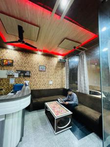Posezení v ubytování Hotel Daksh