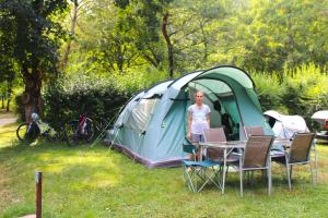 Fotografie z fotogalerie ubytování Camping Sud AVEYRON dans le Rougier v destinaci Belmont-sur-Rance