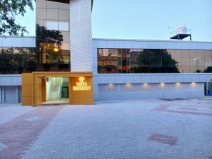 a building with a sign that reads vault robbery at Veera Residency Gingee in Gingee