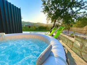 Swimmingpoolen hos eller tæt på Mit Warde Cabin