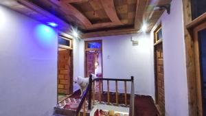 Fotografie z fotogalerie ubytování Mountain Bliss - 2BHK Apartment v destinaci Narkanda