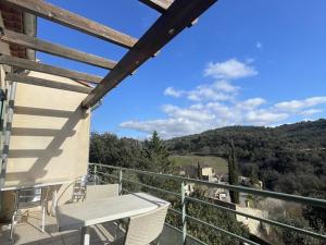 Balkón nebo terasa v ubytování Maison charmante près du lac d'Esparron, 2 chambres, parking - FR-1-822-10