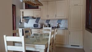 Η κουζίνα ή μικρή κουζίνα στο PerDo