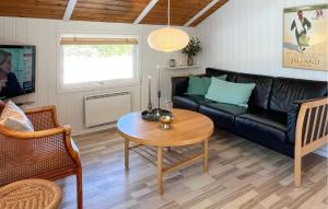 Χώρος καθιστικού στο Holiday Home Plutovej