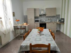 Η κουζίνα ή μικρή κουζίνα στο Casa A Matrice +27 φωτογραφίες