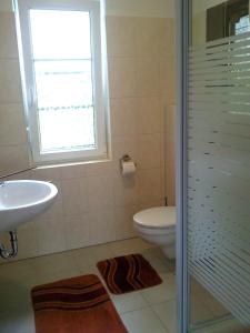 Ένα μπάνιο στο Haus Eichendorff +12 φωτογραφίες