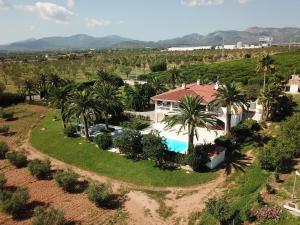 Nespecifikovaný výhled na hory nebo výhled na hory při pohledu z vily