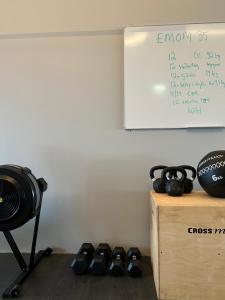 Fitness centrum a/nebo fitness zařízení v ubytování Ocean View Suite
