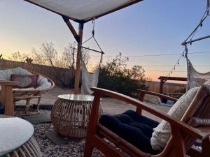 Ban công/sân hiên tại 3br 2bthbackyard Oasis 10 Min To Jtnp Zen Garden