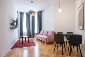Istumisnurk majutusasutuses Zest and Nest Apartments in the center