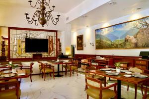 TV a/nebo společenská místnost v ubytování Hotel de Mendoza