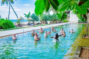 Hosté ubytování Pandanus Beach Resort & Spa