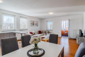 Posedenie v ubytovaní Cherry City Stay Apartment With Parking - Happy Rentals