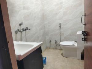 Bagno di Hotel O Suryavanshi Palace