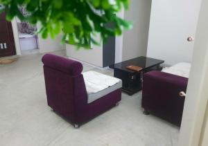 Area soggiorno di Little While global-Micro hotel- Backpacker friendly- near metro