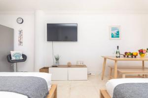 Μια τηλεόραση ή/και κέντρο ψυχαγωγίας στο North Bay