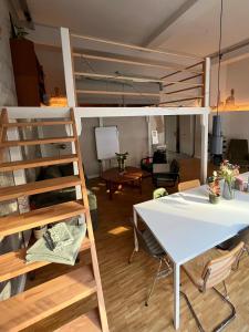 Φωτογραφία από το άλμπουμ του THE GREEN CHAIR Eppendorf - 75qm apartment for 4-6 στο Αμβούργο